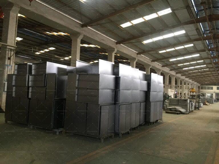 22 Containers of Metal Filing Cabinets for Australia and New Zealand Office Projects — photo 53