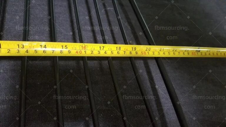 Wire seat width measured with a tape