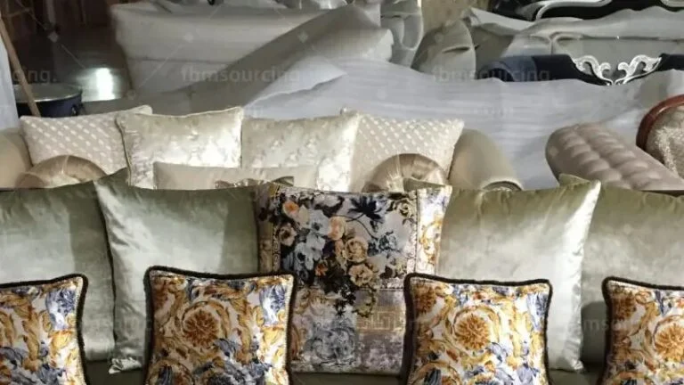 Cushions in patterned and velvet fabrics for the villa sofas